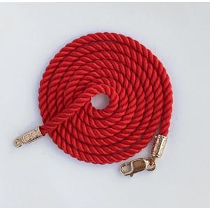 Ювелирный шнурок красного цвета из плетёного шёлка